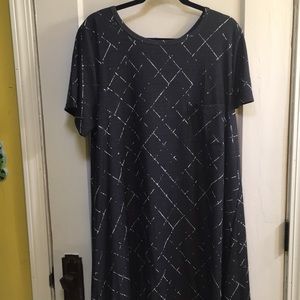NWT Black & White 3X LuLaRoe Carly (Dress)